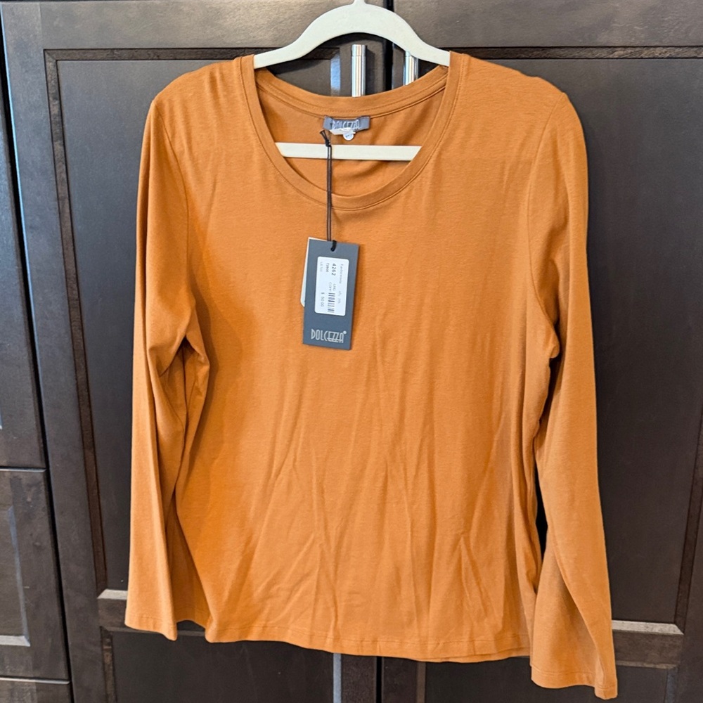 Dolcezza Women's Long Sleeve Top in Warm Orange
